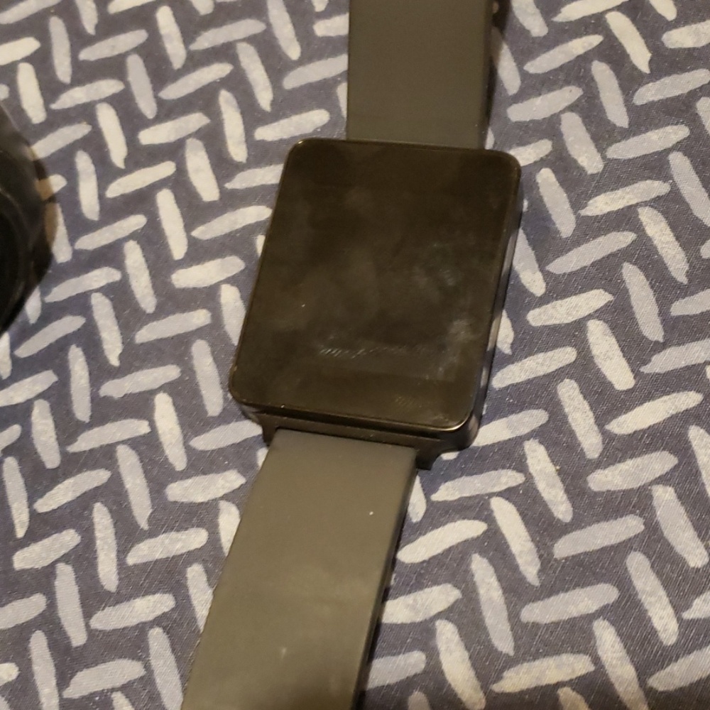 Lg g smartwatch Samsung smartwatch